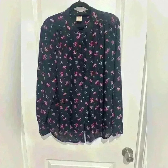 Size Large (12-14) Faded Glory Women's long sleeve blouse - Picture 1 of 3
